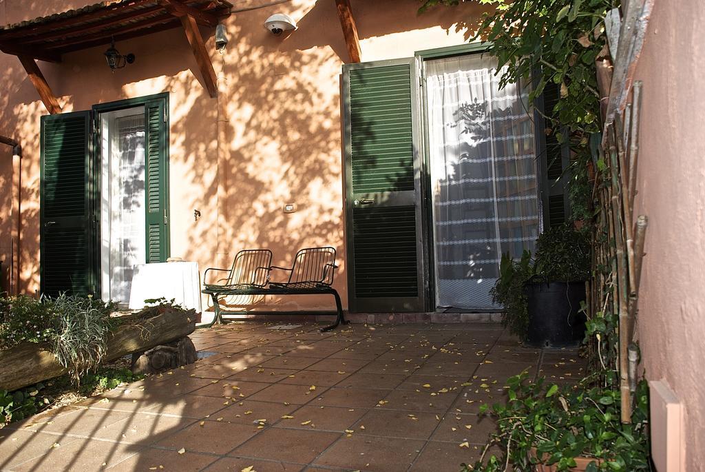 B&B Mery Lho Aprilia Buitenkant foto