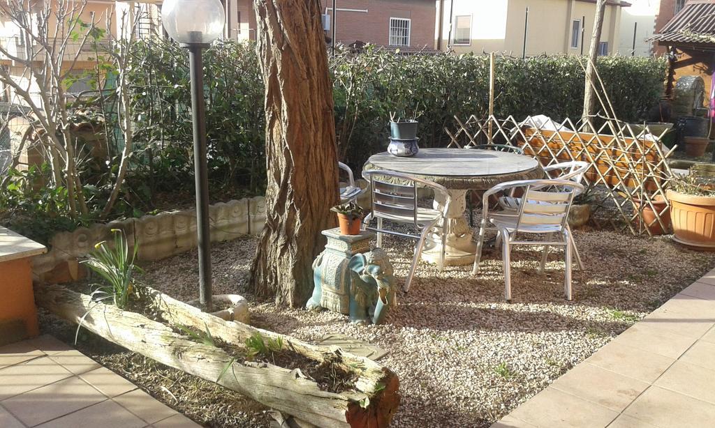 B&B Mery Lho Aprilia Buitenkant foto